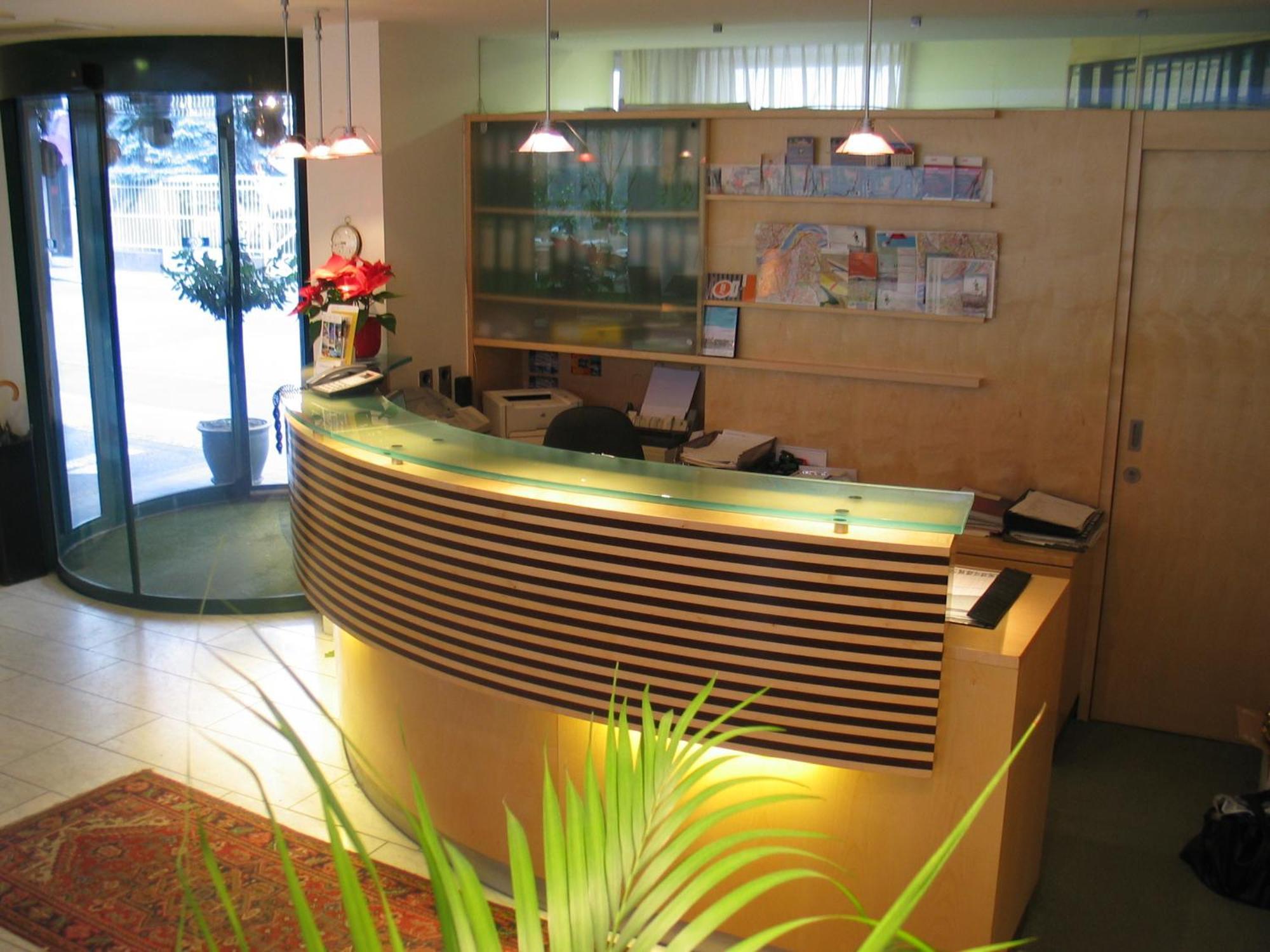 City Hotel Линц Экстерьер фото